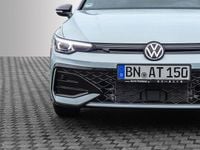 Gebraucht VW Golf VIII R-line 204 PS (150 kW) 2026 Crystal ice blue metallic Kombi