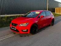 Używany Seat Leon FR 179 KM (131 kW) 2013 Czerwony Sedan/Limuzyna