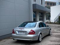 Gebraucht Mercedes E200 163 PS (119 kW) 2005 Silber Limousine