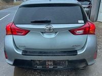 Gebraucht Toyota Auris 124 PS (91 kW) 2013 Silber Limousine