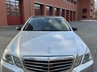 Gebraucht Mercedes E300 231 PS (169 kW) 2013 Silber Limousine