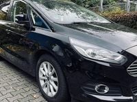 Gebraucht Ford S-MAX Titanium 150 PS (110 kW) 2017 Schwarz Van / Kleinbus