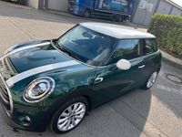 Second-hand Mini Cooper D 116 CP (85 kW) 2018 Verde Hatchback