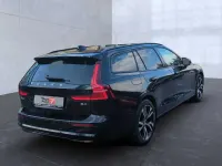 Gebraucht Volvo V60 145 PS (106 kW) 2025 Kombi