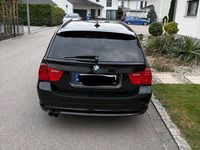 Gebraucht BMW 320 Sport Line 184 PS (135 kW) 2011 Schwarz Kombi
