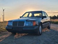Gebraucht Mercedes E260 160 PS (117 kW) 1991 Blau Limousine