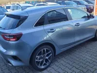 Neu Kia Ceed Gold 140 PS (102 kW) 2026 Lunar silber Kleinwagen