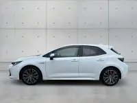 Gebraucht Toyota Corolla Hybrid Team 98 PS (72 kW) 2020 Weiß Limousine