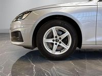 Gebraucht Audi A4 Basis 163 PS (119 kW) 2023 Silber Kombi
