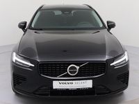 Gebraucht Volvo V60 Plus 336 PS (247 kW) 2024 Schwarz Kombi