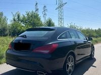Gebraucht Mercedes CLA200 Shooting Brake Urban 156 PS (114 kW) 2015 Schwarz Kombi