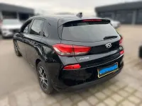 Gebraucht Hyundai i30 Passion 120 PS (88 kW) 2018 Schwarz Limousine