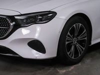 Gebraucht Mercedes E200 Advanced Plus 227 PS (166 kW) 2024 Weiß Limousine