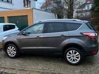 Gebraucht Ford Kuga Titanium 150 PS (110 kW) 2019 Grau SUV