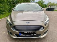 Gebraucht Ford S-MAX Titanium 209 PS (153 kW) 2016 Beige Van / Kleinbus