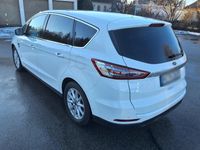 Gebraucht Ford S-MAX Titanium 150 PS (110 kW) 2015 Weiß Van / Kleinbus