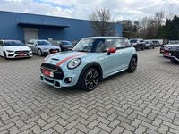 Gebraucht Mini Cooper S 192 PS (141 kW) 2019 Sonderlack ice blue Kleinwagen