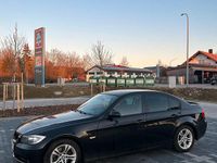 Gebraucht BMW 320 170 PS (125 kW) 2008 Schwarz Limousine