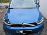 Gebraucht VW Touran Comfortline 150 PS (110 kW) 2018 Blau Van / Kleinbus