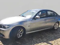 Gebraucht BMW 320 163 PS (119 kW) 2010 Grau Limousine