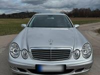 Second-hand Mercedes E240 177 CP (130 kW) 2004 Argintiu Berlinǎ