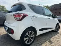 Gebraucht Hyundai i10 Style 87 PS (63 kW) 2017 Polar white / sol Kleinwagen