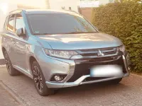 Gebraucht Mitsubishi Outlander P-HEV Top 224 PS (164 kW) 2017 Silber SUV