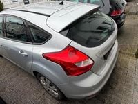 Gebraucht Ford Focus 116 PS (85 kW) 2011 Grau Limousine