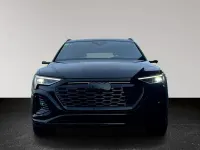 Gebraucht Audi Q8 e-tron S-Line 300 kW (408 PS) 2023 Mythosschwarz metallic SUV
