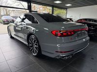 Neu Audi S8 571 PS (419 kW) 2025 Grau Limousine