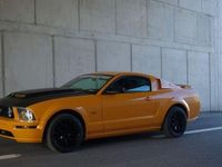 Gebraucht Ford Mustang GT 305 PS (224 kW) 2007 Orange
