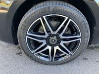 Gebraucht Mercedes V300 Night 237 PS (174 kW) 2024 Obsidianschwarz metallic Van / Kleinbus