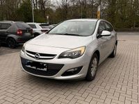 Gebraucht Opel Astra Edition 110 PS (80 kW) 2015 Silber Kombi