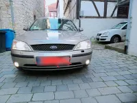 Gebraucht Ford Mondeo 131 PS (96 kW) 2002 Gold Limousine