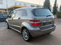 Gebraucht Mercedes B200 135 PS (99 kW) 2006 Grau Van / Kleinbus