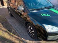 Gebraucht Ford Focus Ambiente 125 PS (91 kW) 2005 Schwarz Kombi