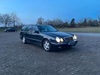 Gebraucht Mercedes E280 200 PS (147 kW) 2000 Blau Kombi