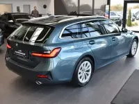 Używany BMW 320 Advantage 190 KM (139 kW) 2021 Niebieski Kombi