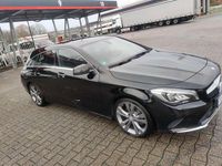 Gebraucht Mercedes CLA180 Shooting Brake 122 PS (89 kW) 2016 Schwarz Kombi
