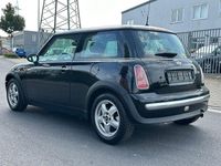 Second-hand Mini ONE 90 CP (66 kW) 2002 Negru Hatchback