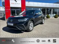 Gebraucht VW Tiguan Allspace Life 150 PS (110 kW) 2023 Deep black pearlescent SUV