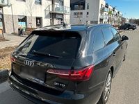 Gebraucht Audi A4 Business 130 PS (95 kW) 2022 Schwarz Kombi