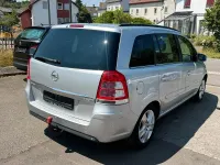 Gebraucht Opel Zafira Design Edition 115 PS (84 kW) 2011 Grau Van / Kleinbus