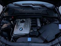 Gebraucht BMW 325 218 PS (160 kW) 2005 Grau Limousine