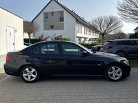 Gebraucht BMW 318 Performance 143 PS (105 kW) 2010 Schwarz Limousine