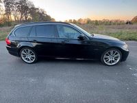 Usata BMW 325 204 CV (150 kW) 2010 Nero Station wagon