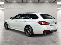 Gebraucht BMW 530e M Sport 184 PS (135 kW) 2023 Weiß Kombi