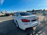 Gebraucht BMW 520 M Sport 184 PS (135 kW) 2013 Weiß Limousine