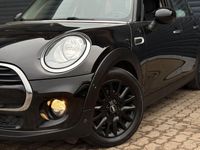 Gebraucht Mini Cooper 136 PS (100 kW) 2016 Schwarz Kleinwagen