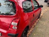 Gebraucht Renault Twingo 60 PS (44 kW) 2009 Rot Kleinwagen